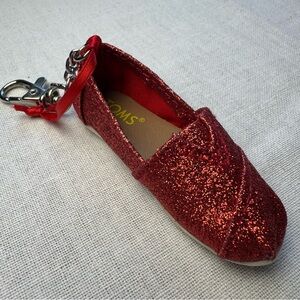 Toms Mini Classic Canvas Slip On  Flat Keychain Pull Chain Ornament Glitter Red
